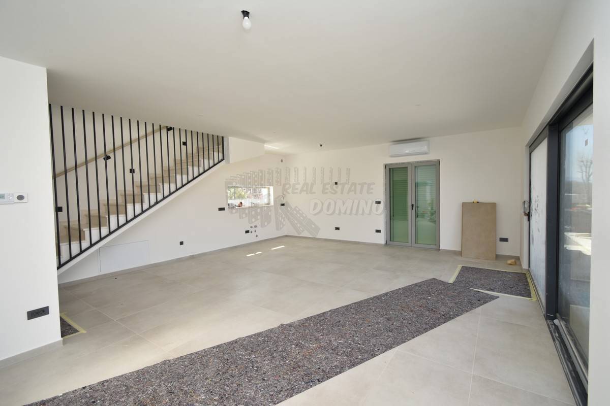 Nuova e affascinante casa in stile mediterraneo con piscina! Isola di Krk, Malinska