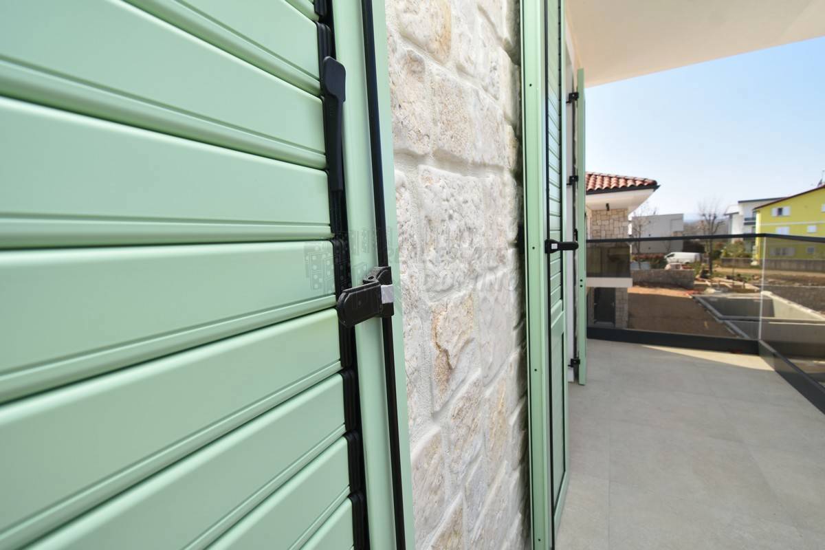 Nuova e affascinante casa in stile mediterraneo con piscina! Isola di Krk, Malinska