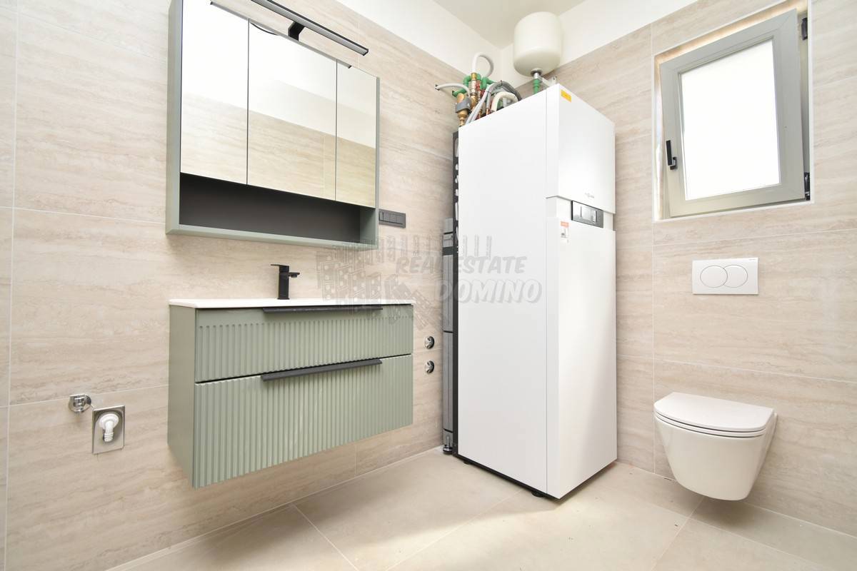 Nuova e affascinante casa in stile mediterraneo con piscina! Isola di Krk, Malinska