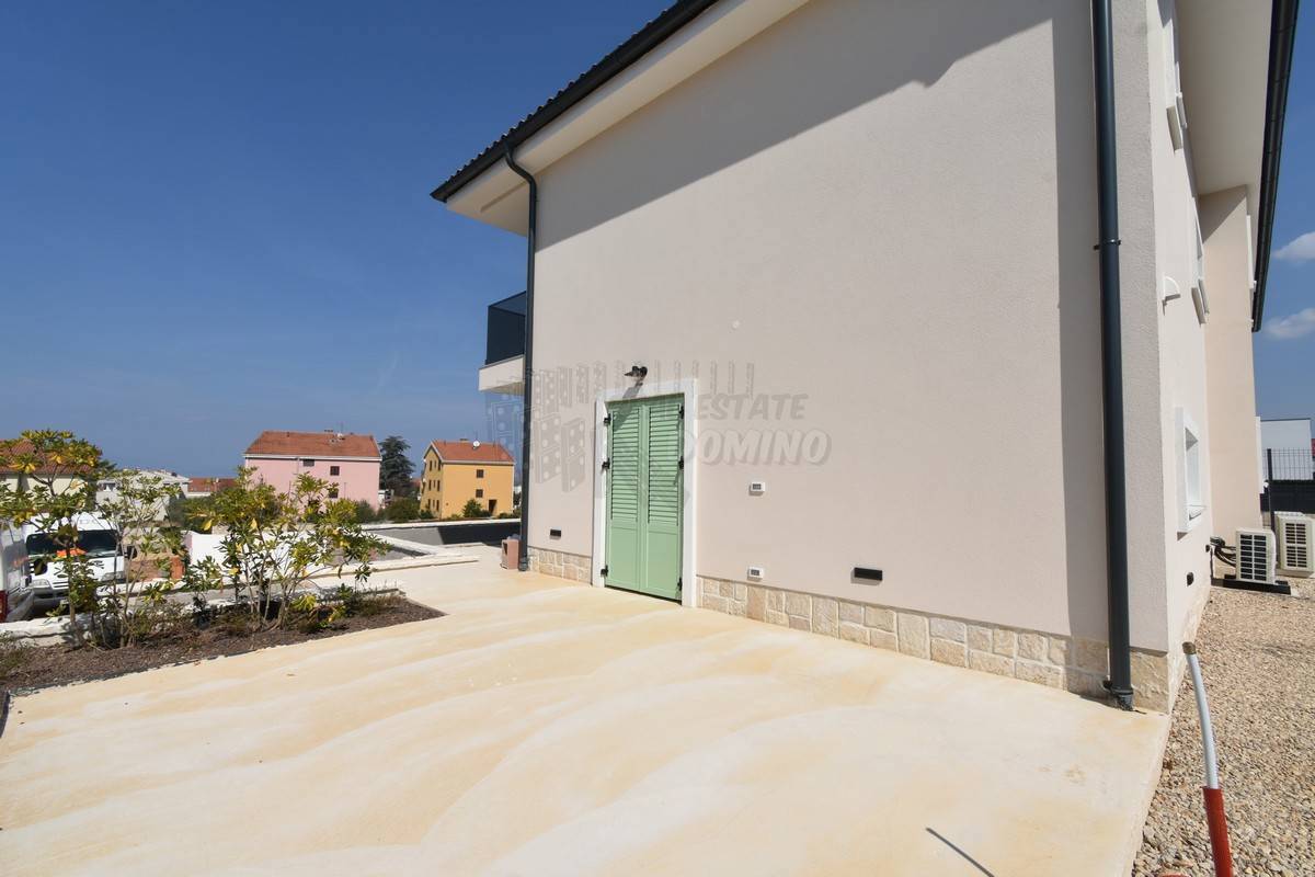 Nuova e affascinante casa in stile mediterraneo con piscina! Isola di Krk, Malinska