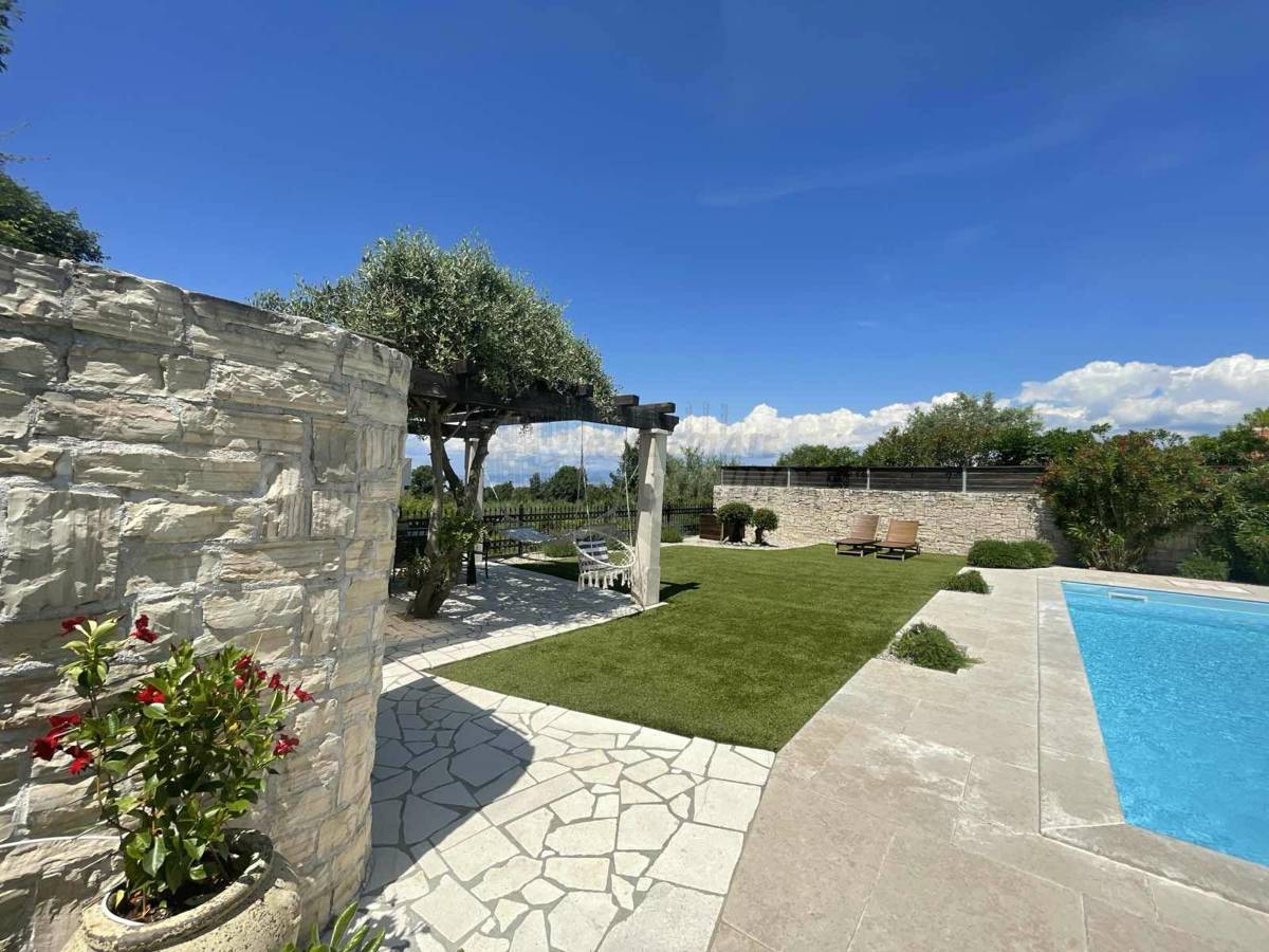 Bellissima villa con piscina e vista mare!