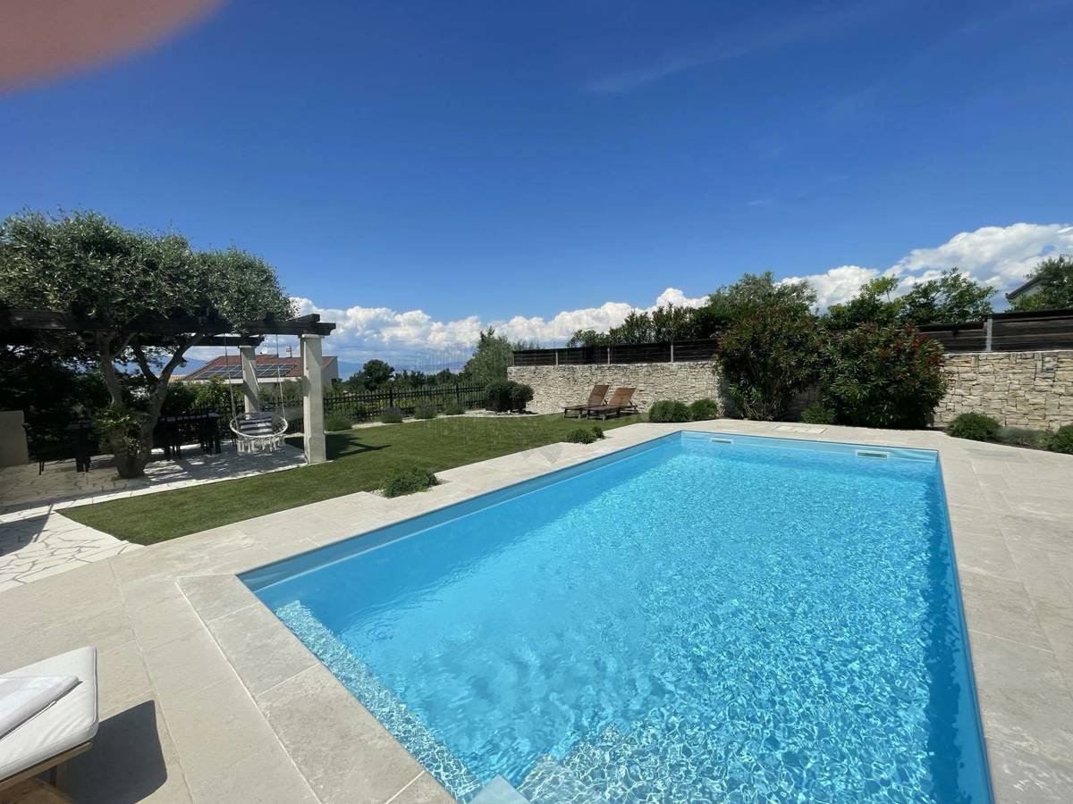 Bellissima villa con piscina e vista mare!