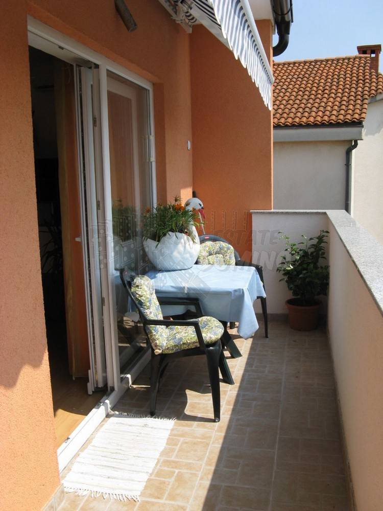 Città di Krk-casa appartamento per investimento!