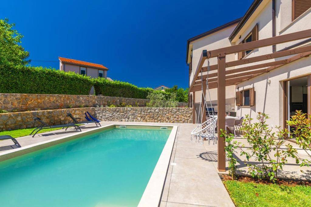 Splendida nuova costruzione vicino alla città di Krk