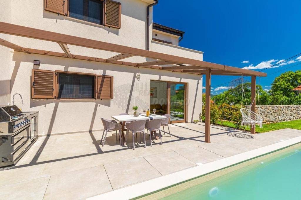 Splendida nuova costruzione vicino alla città di Krk