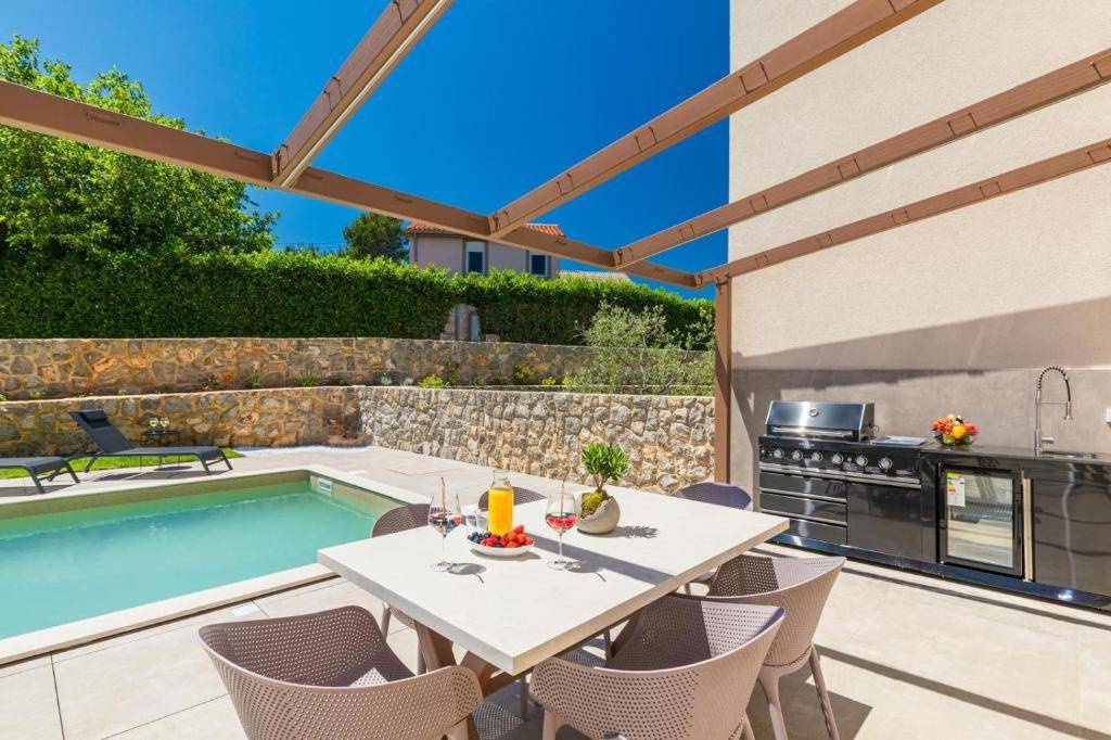 Splendida nuova costruzione vicino alla città di Krk