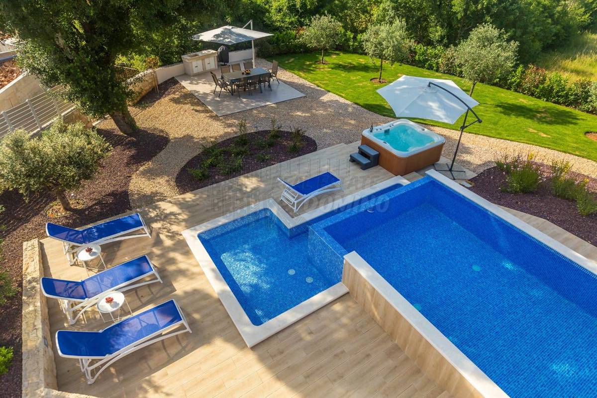 Casa Malinska, Malinska-Dubašnica, 281m2