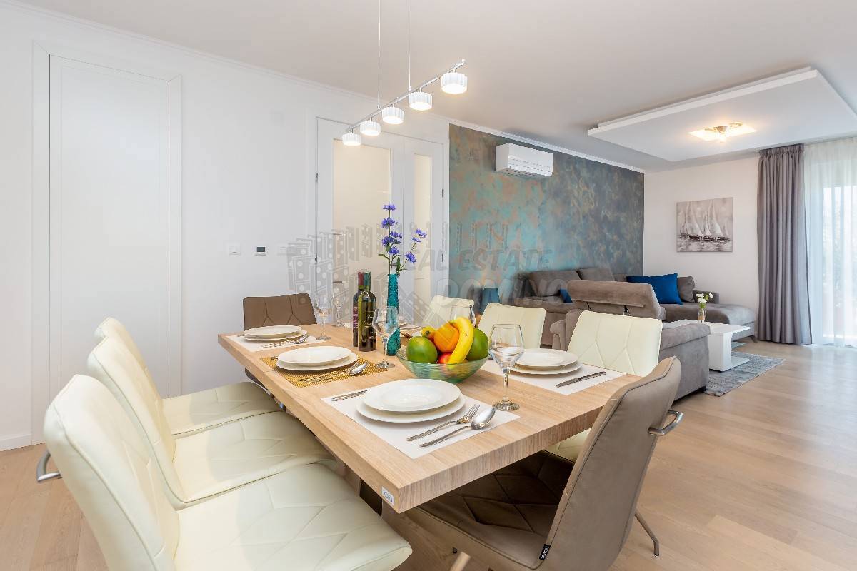 Casa Malinska, Malinska-Dubašnica, 281m2