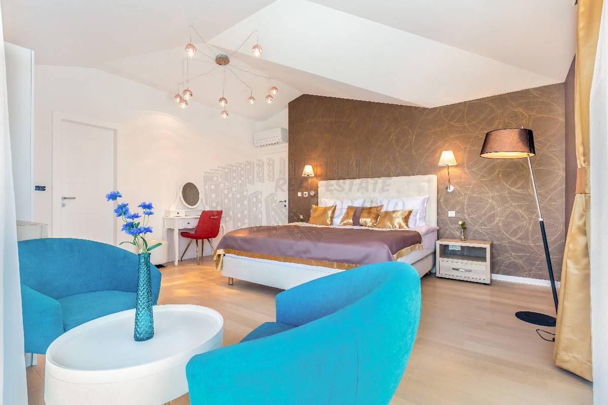 Casa Malinska, Malinska-Dubašnica, 281m2