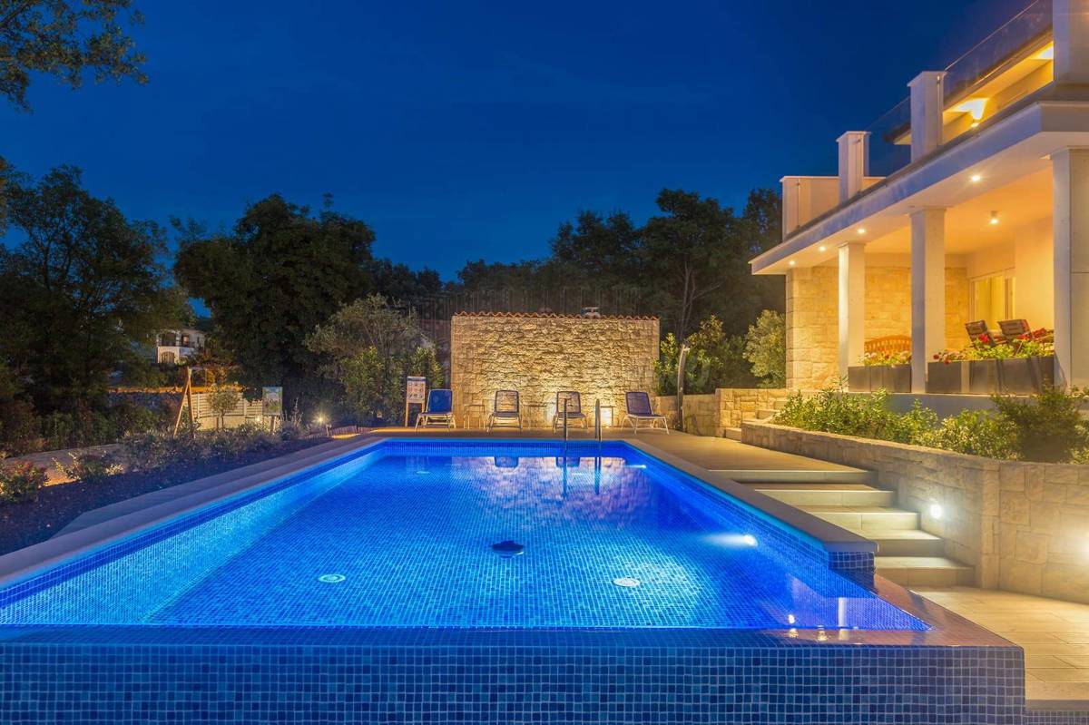 Casa Malinska, Malinska-Dubašnica, 281m2