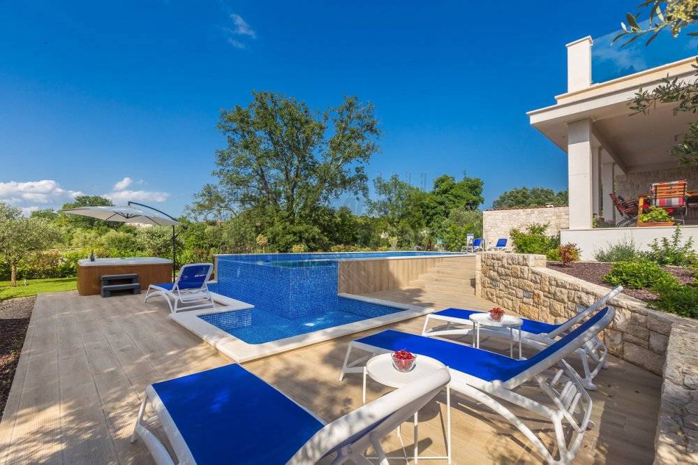 Casa Malinska, Malinska-Dubašnica, 281m2