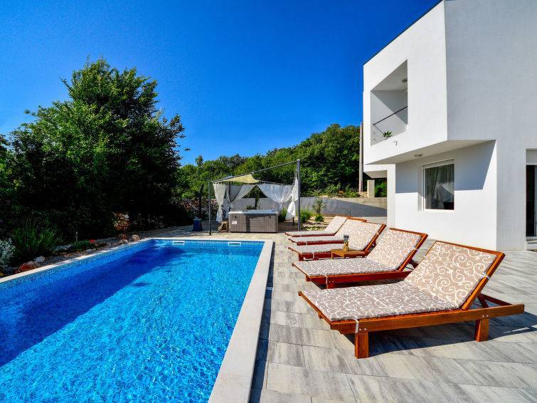 Casa moderna con piscina! Isola di Krk!