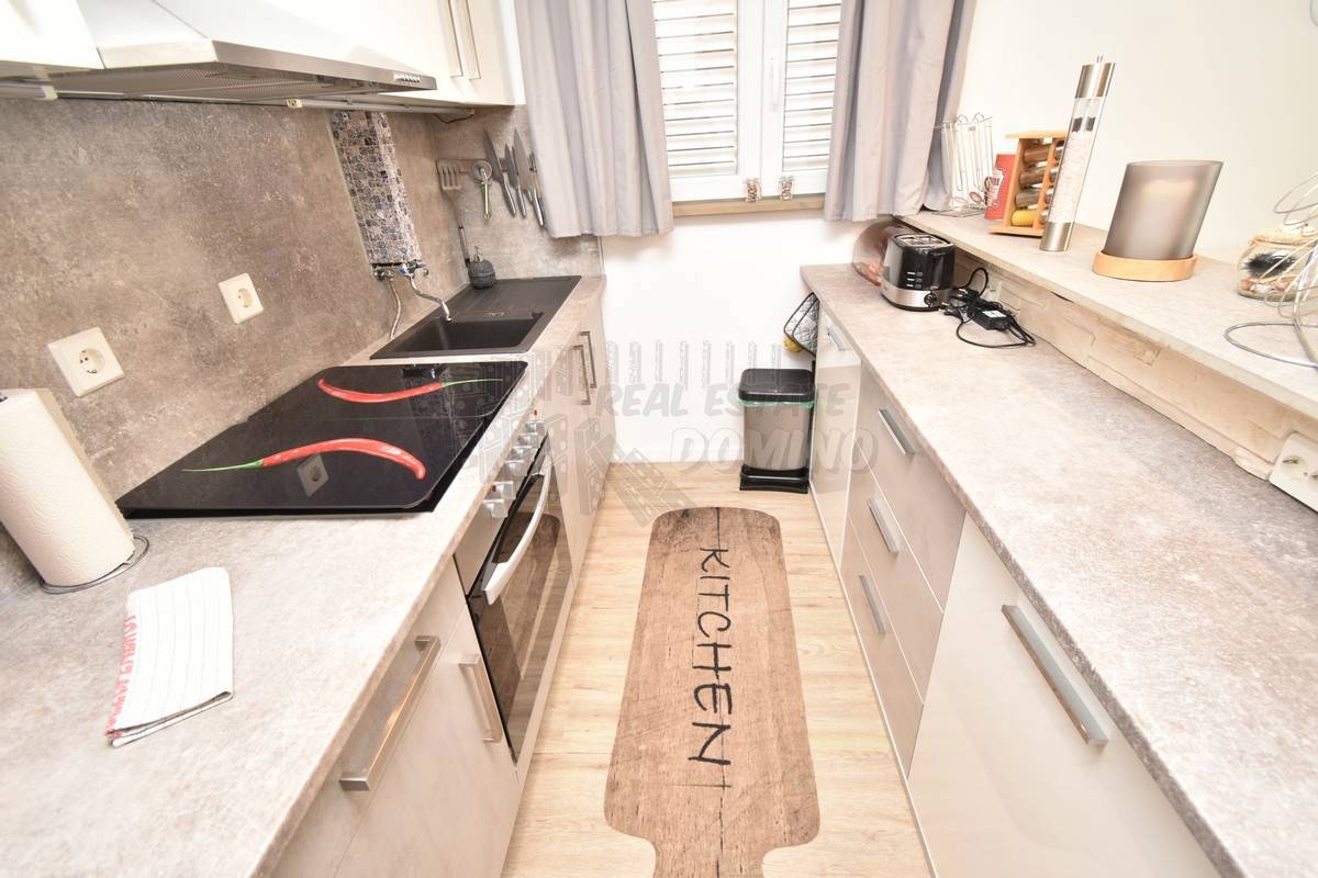 Seconda linea verso il mare! Casa indipendente! L'isola di Krk!