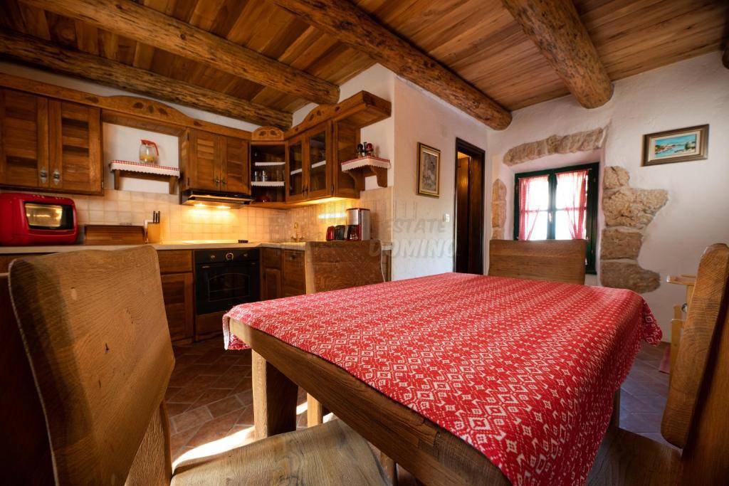 Casa Dobrinj, 225m2