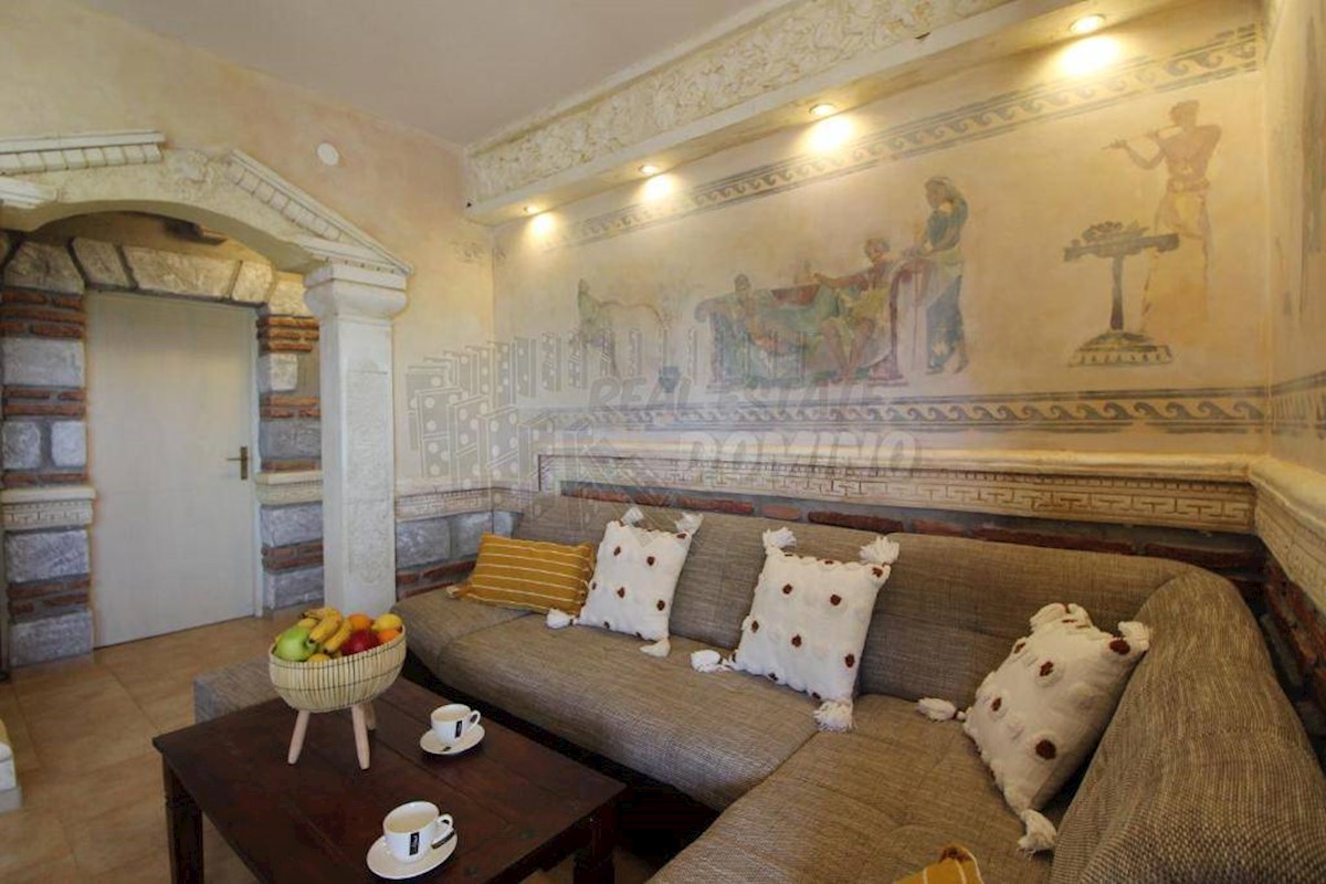 Villa mediterranea unica con piscina, sauna e ampio giardino!