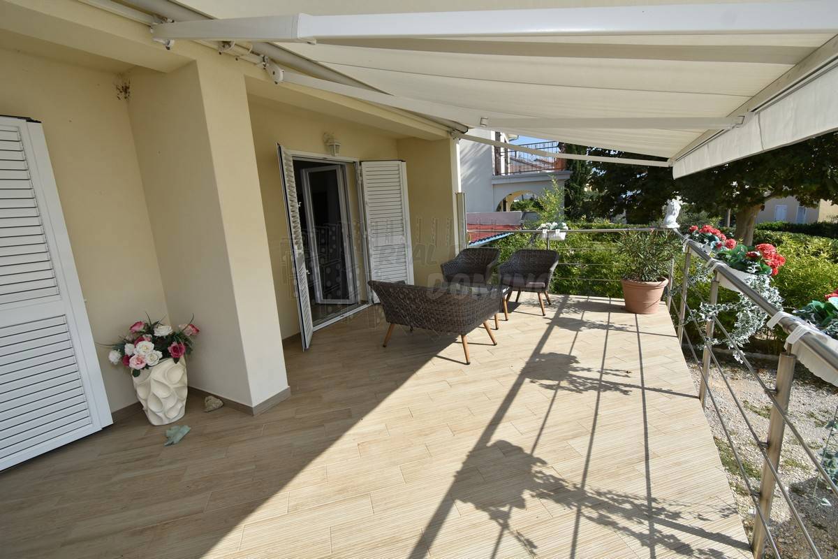 Seconda linea verso il mare! Casa indipendente! L'isola di Krk!