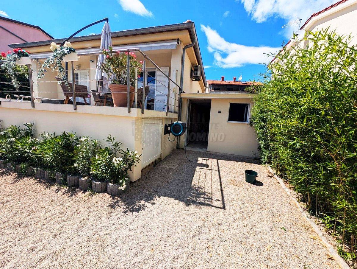 Seconda linea verso il mare! Casa indipendente! L'isola di Krk!