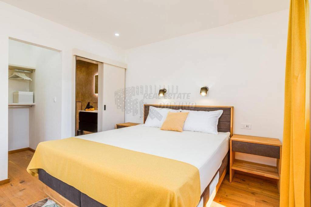 Bellissimo nuovo edificio vicino alla città di Krk!