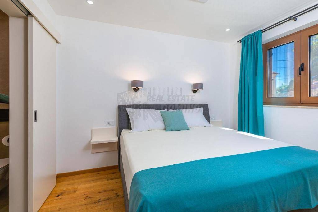 Bellissimo nuovo edificio vicino alla città di Krk!