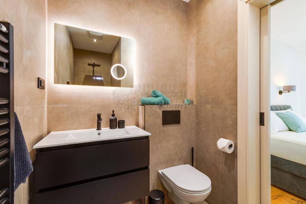 Bellissimo nuovo edificio vicino alla città di Krk!