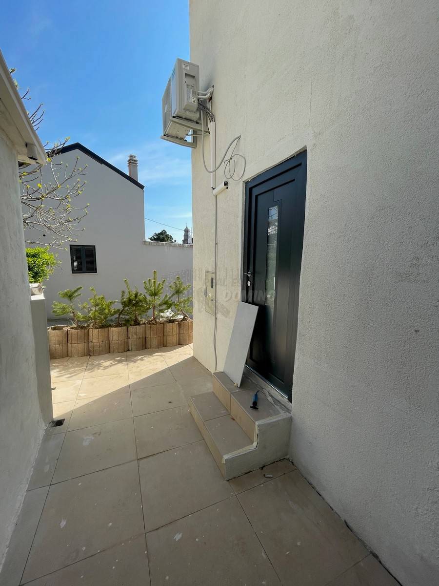 Splendida casa antica in pietra ristrutturata! Punat!