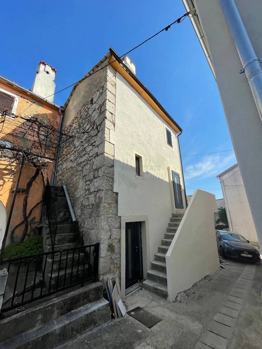 Splendida casa antica in pietra ristrutturata! Punat!