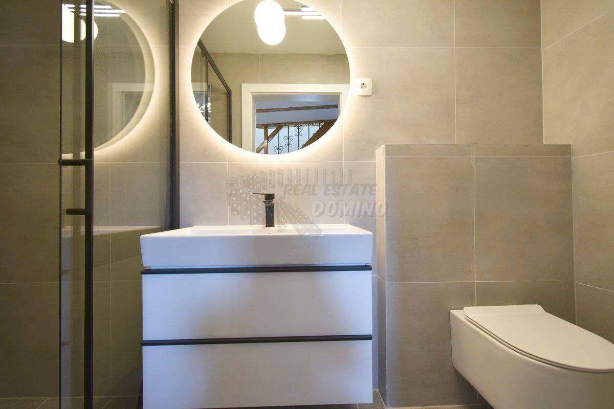 Splendida casa antica in pietra ristrutturata! Punat!