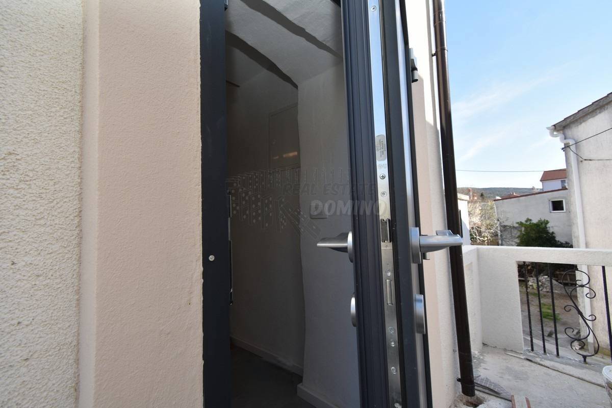 Splendida casa antica in pietra ristrutturata! Punat!