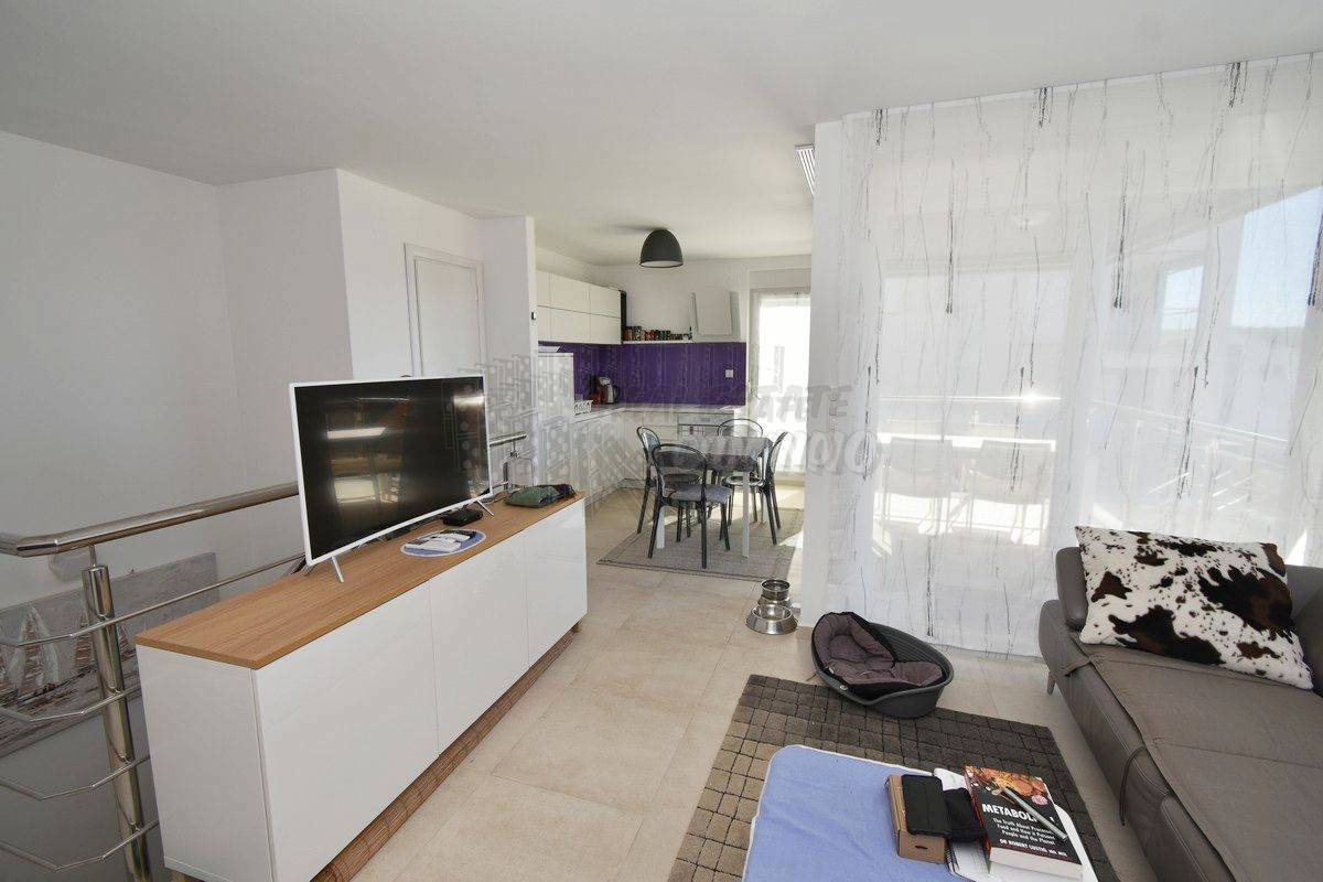 Appartamento Njivice, Omišalj, 71m2