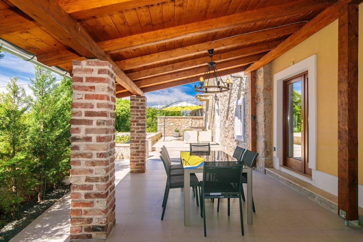 Bellissima villa con piscina! L'isola di Krk!