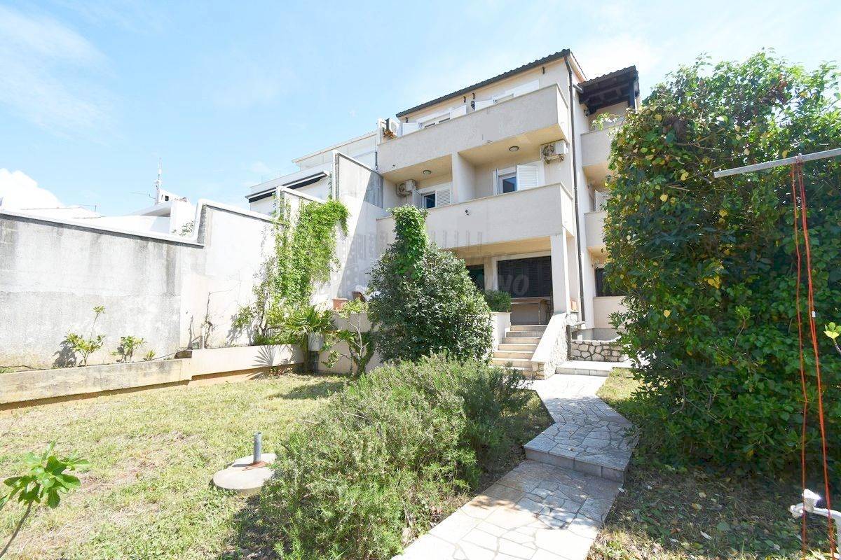 Casa a 50 metri dal mare! Isola di Krk, Punat!