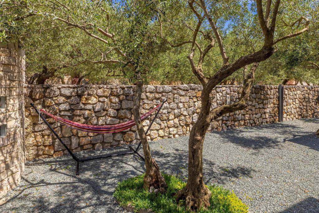 Due bellissime ville con piscina e vista mare!