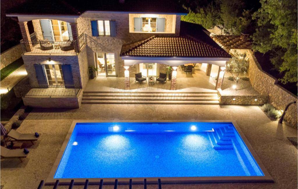 Una villa unica sull'isola di Veglia!