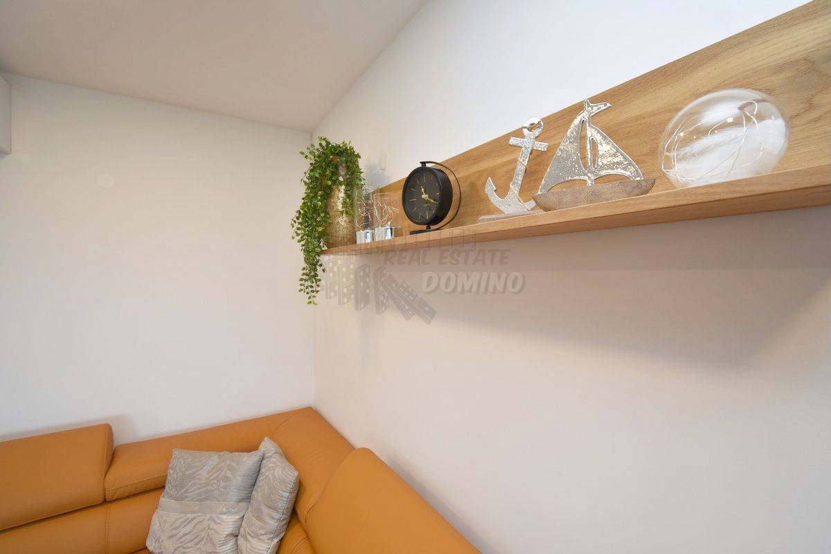 Un appartamento di lusso in una zona esclusiva di Malinska, Rova! Vista mare!