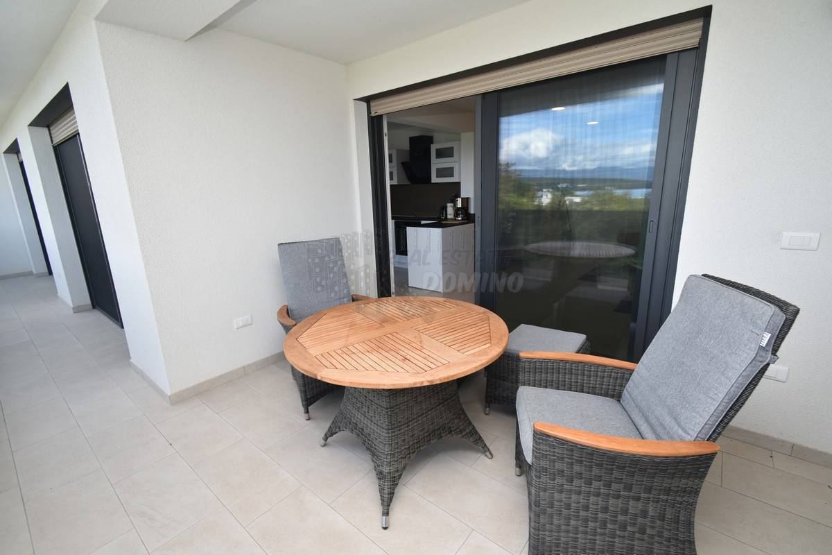 Un appartamento di lusso in una zona esclusiva di Malinska, Rova! Vista mare!