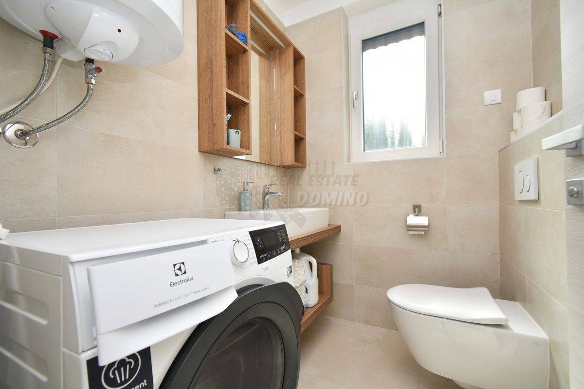 Un appartamento di lusso in una zona esclusiva di Malinska, Rova! Vista mare!