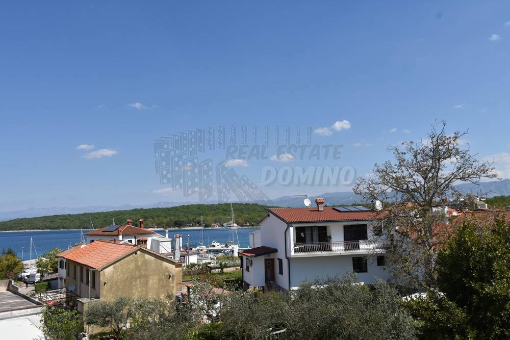 Bellissimo appartamento al primo piano con vista mare!