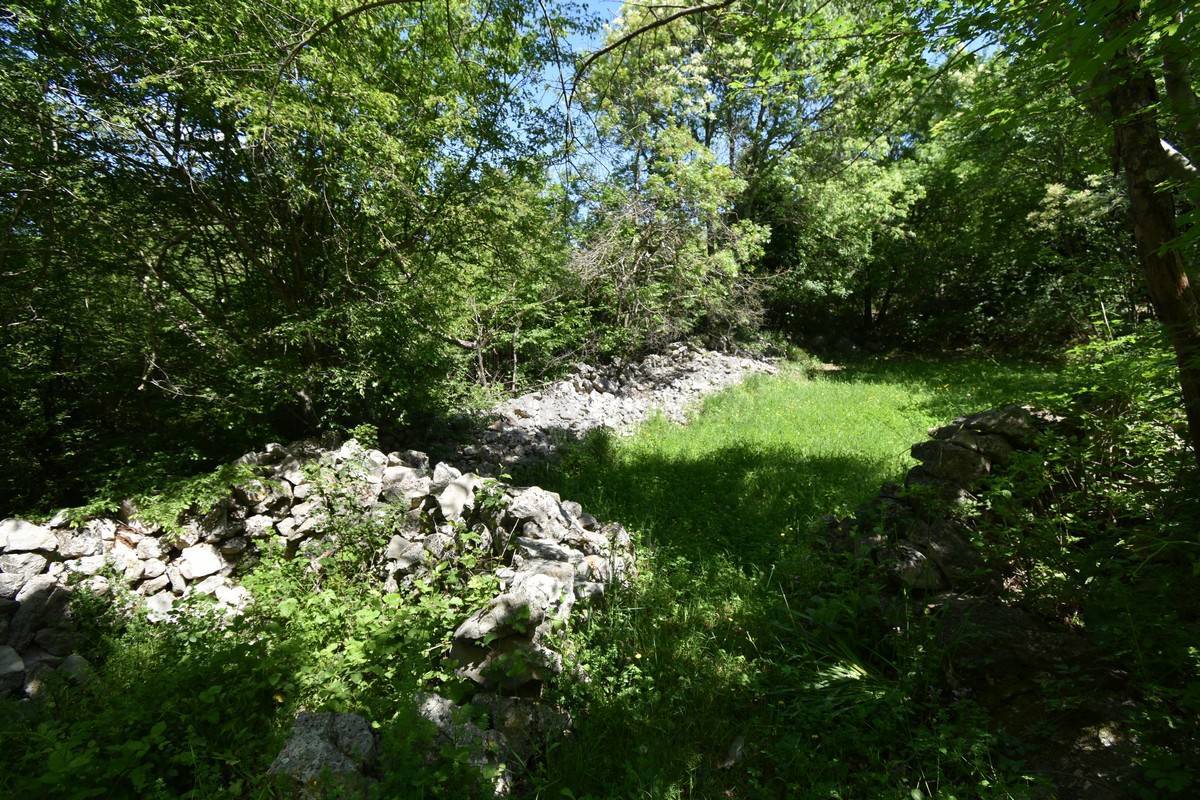 Casa ristrutturata con ampio giardino! Isola di Krk