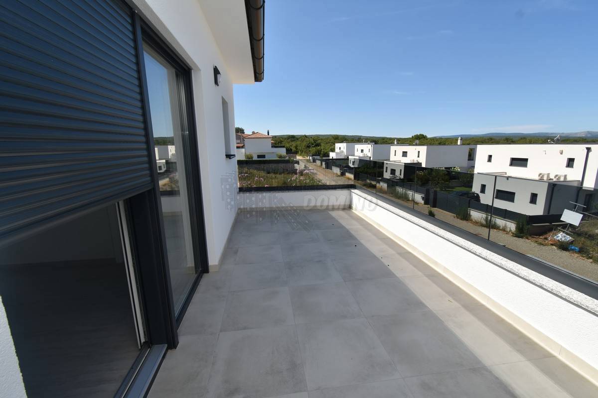 Splendida nuova costruzione con vista mare! Malinska!