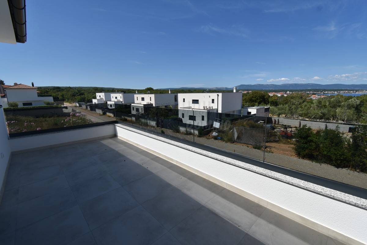 Splendida nuova costruzione con vista mare! Malinska!