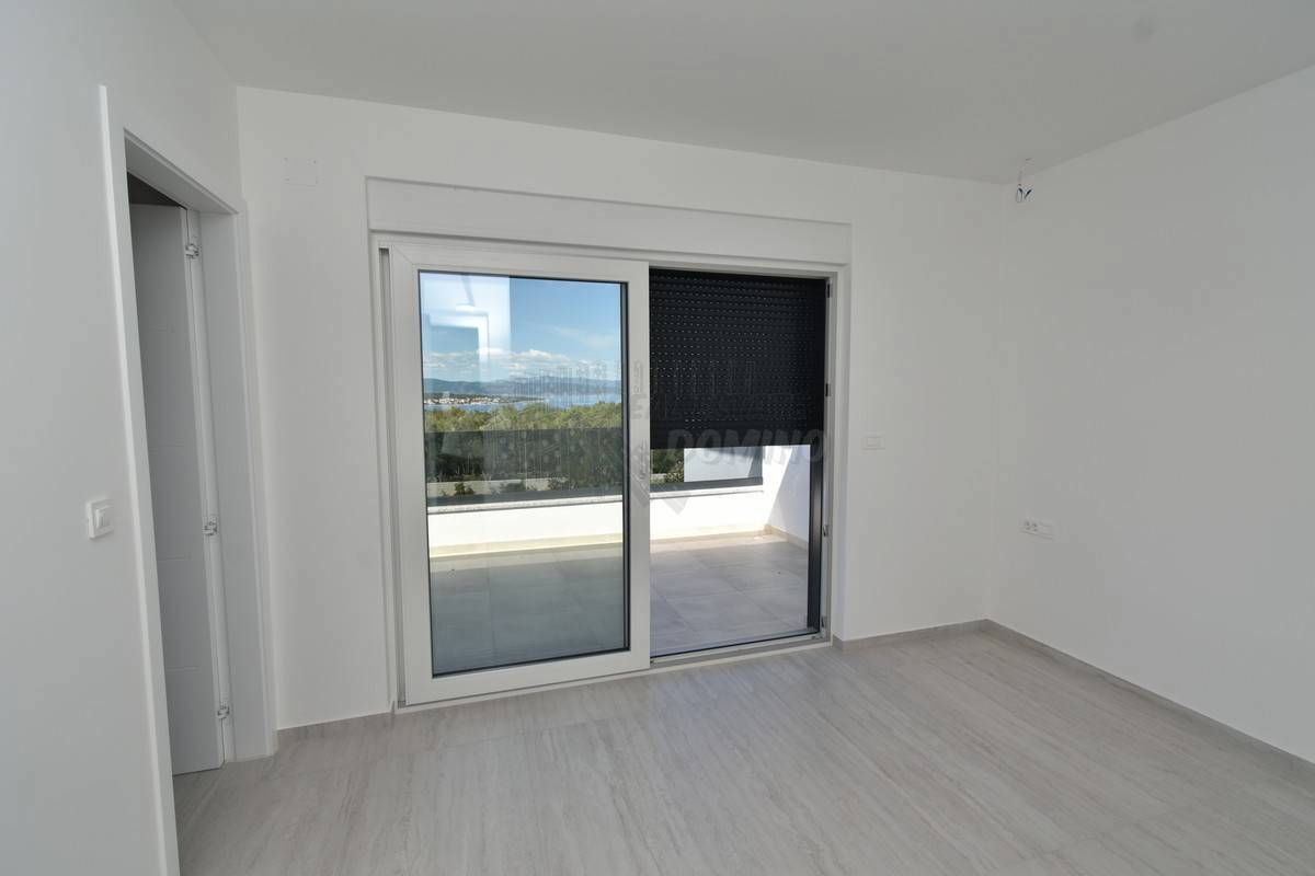 Splendida nuova costruzione con vista mare! Malinska!