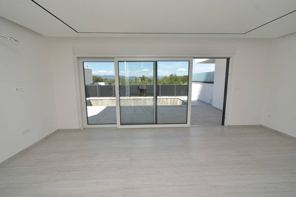 Splendida nuova costruzione con vista mare! Malinska!