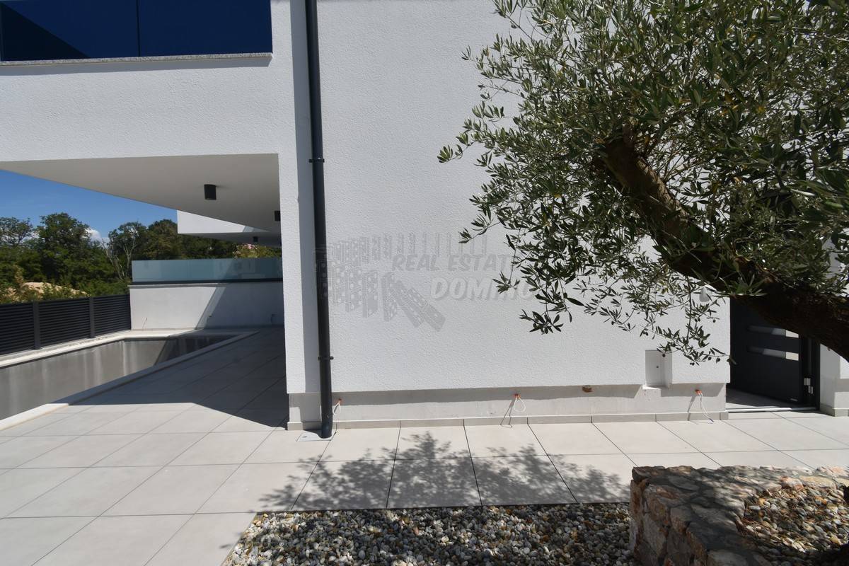 Splendida nuova costruzione con vista mare! Malinska!