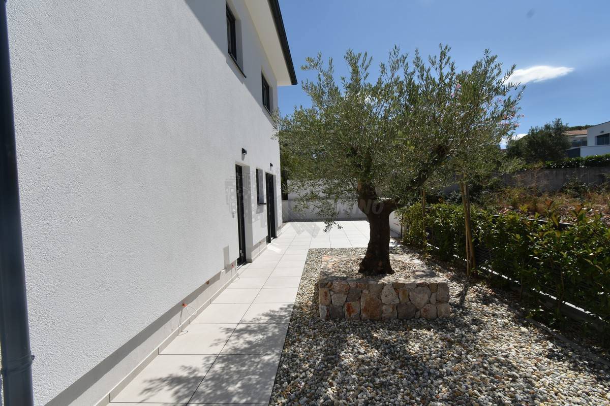 Splendida nuova costruzione con vista mare! Malinska!