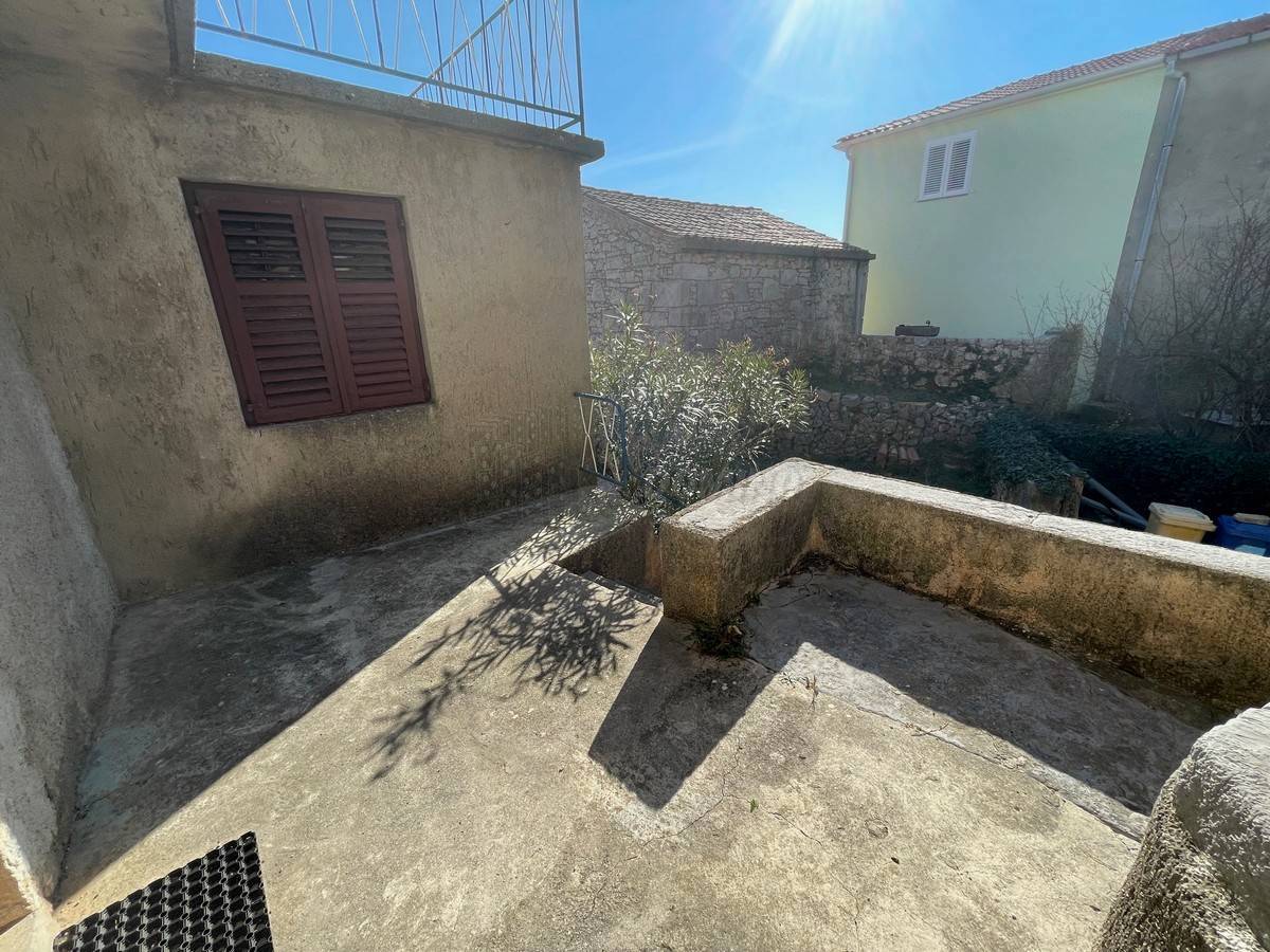 Casa con molto potenziale, isola di Krk