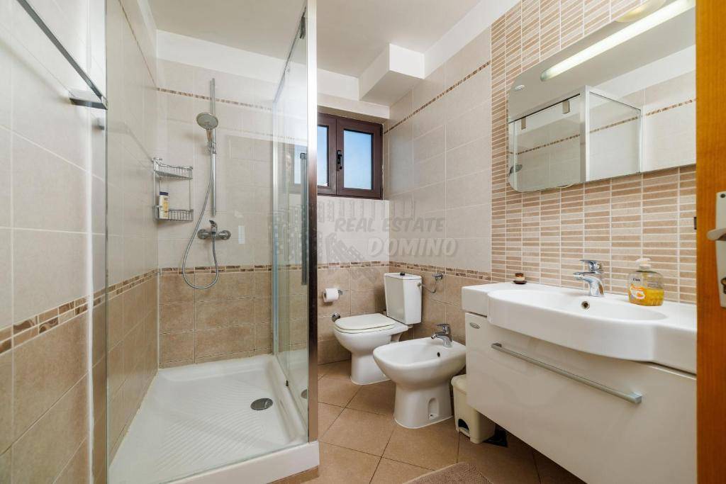 Due case con piscina e sauna! Punat, isola di Veglia