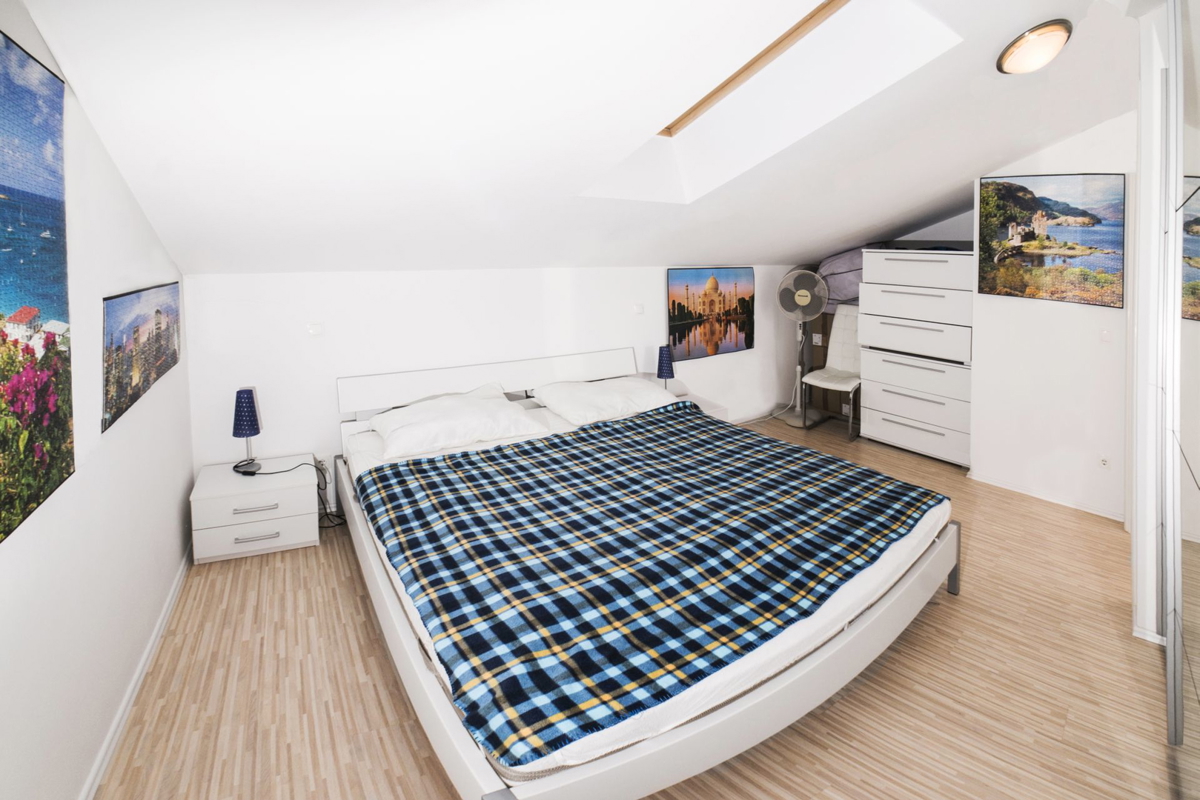 PU-283 appartamento a Pola