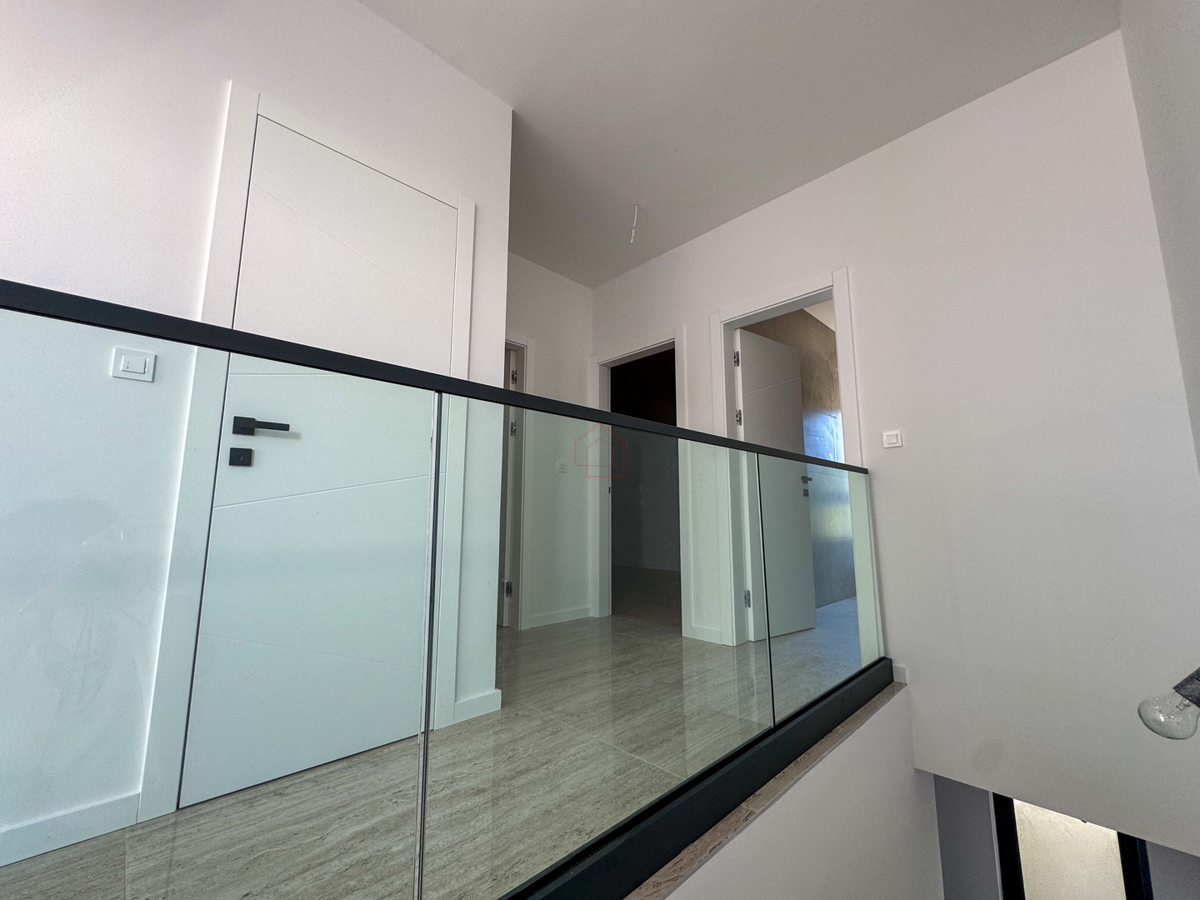 Villa di lusso a Betina con piscina e vista mare