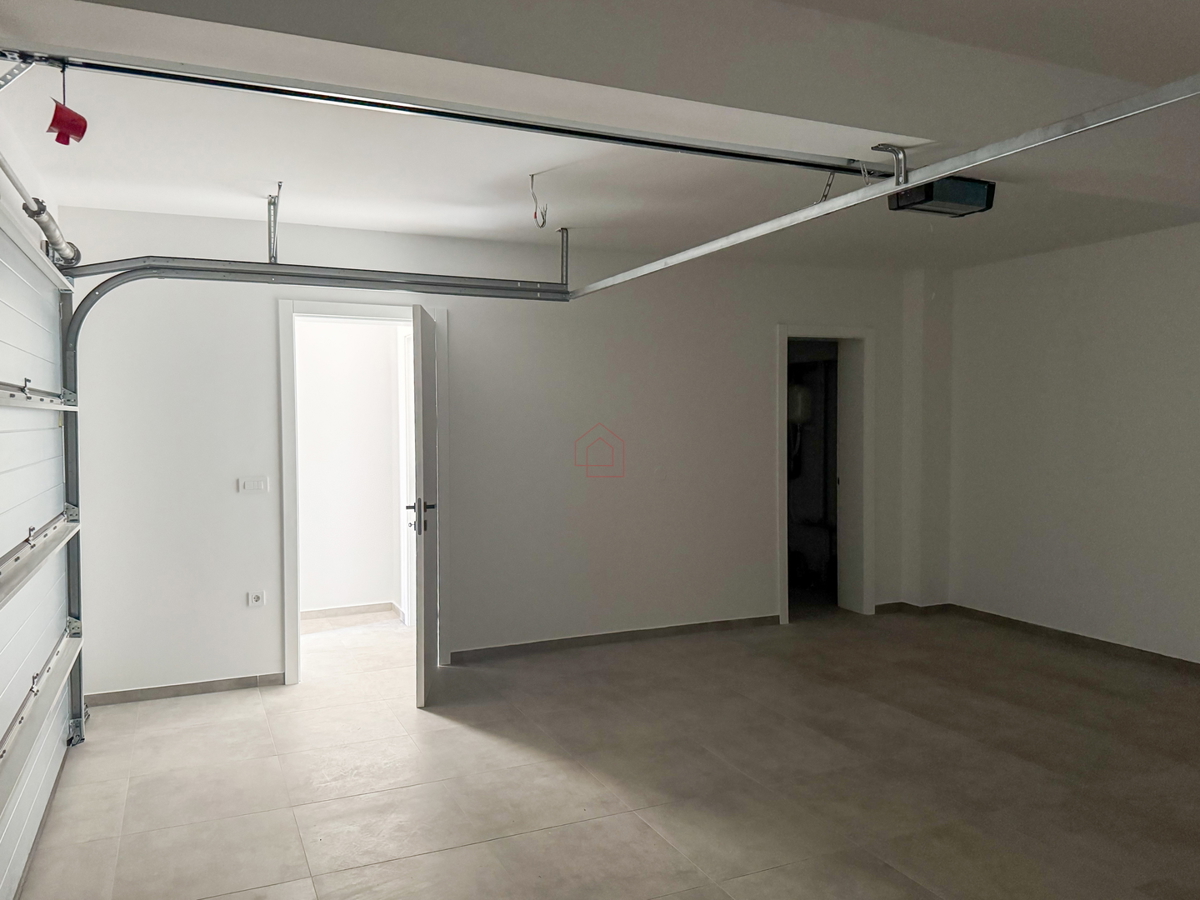 Villa di lusso a Betina con piscina e vista mare