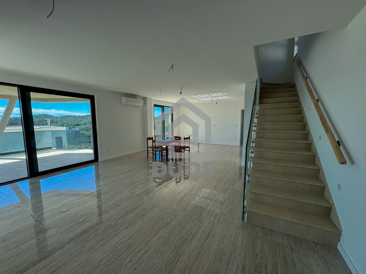 Villa di lusso a Betina con piscina e vista mare